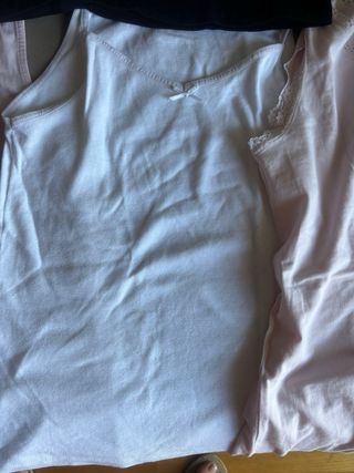 4 Camisetas interiores niña. TALLA 14