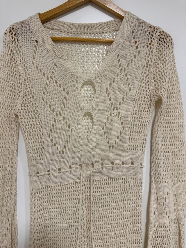 Vestido crochet beige