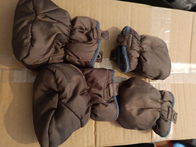 Buzo nieve bebé 0-12m + guantes