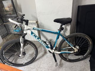 Bicicleta Cube Acid