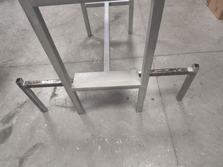 Banco de trabajo con mordaza, especial para tubero