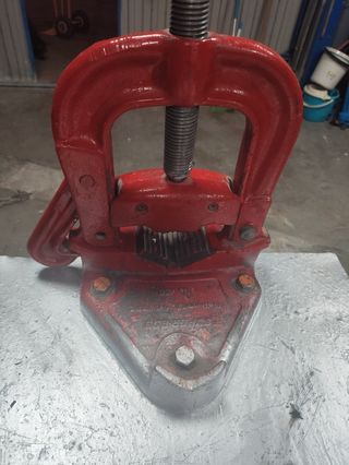 Banco de trabajo con mordaza, especial para tubero