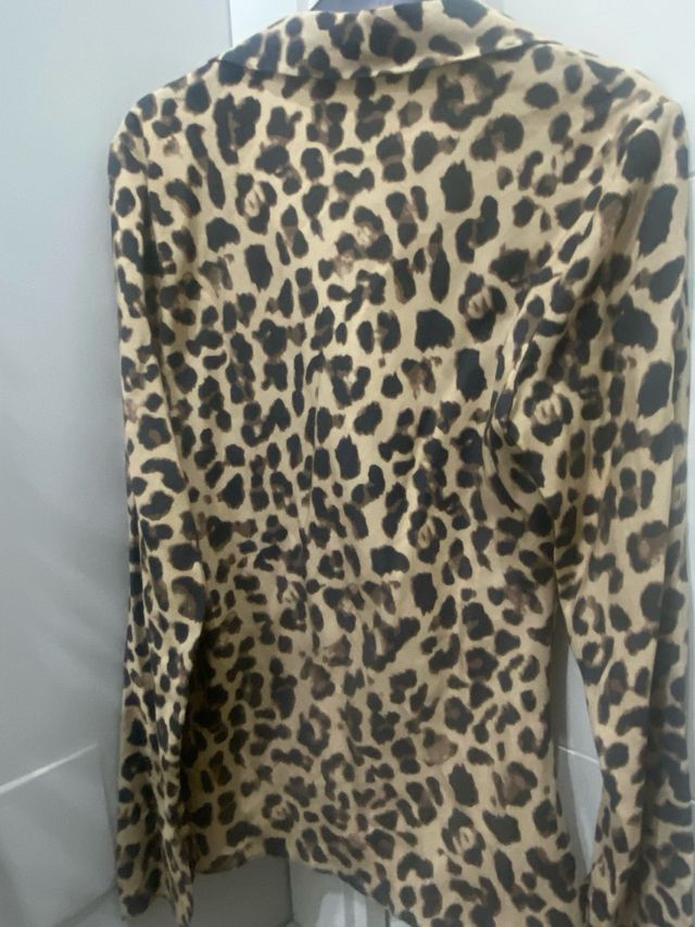 Camisa Zara leopardo- lazos delanteros
