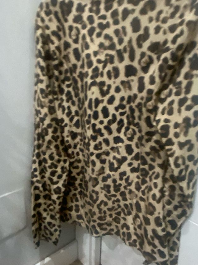 Camisa Zara leopardo- lazos delanteros