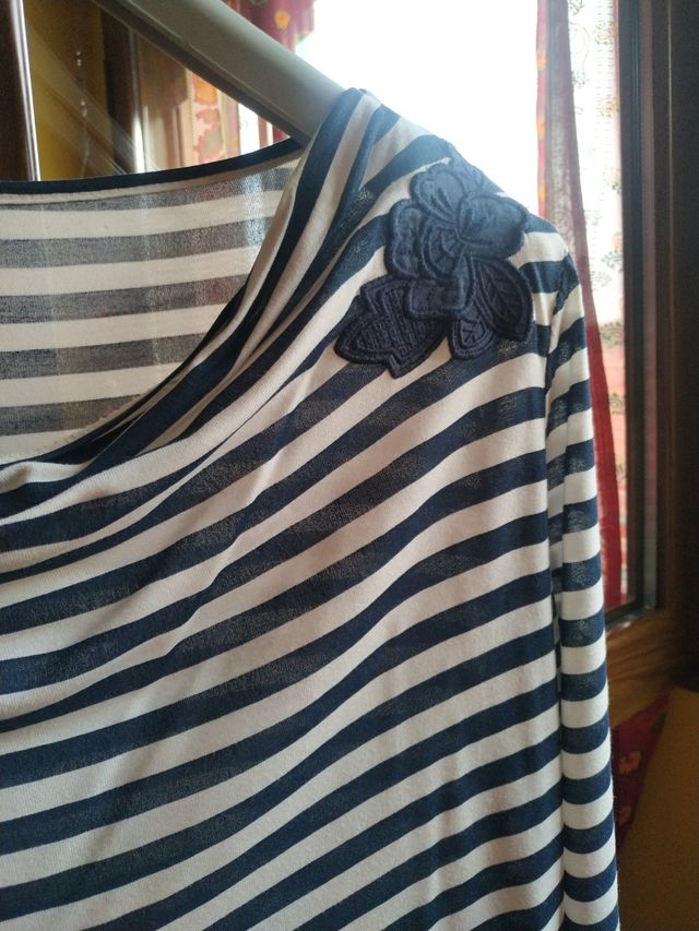 Camiseta rayas marineras azul-blanco