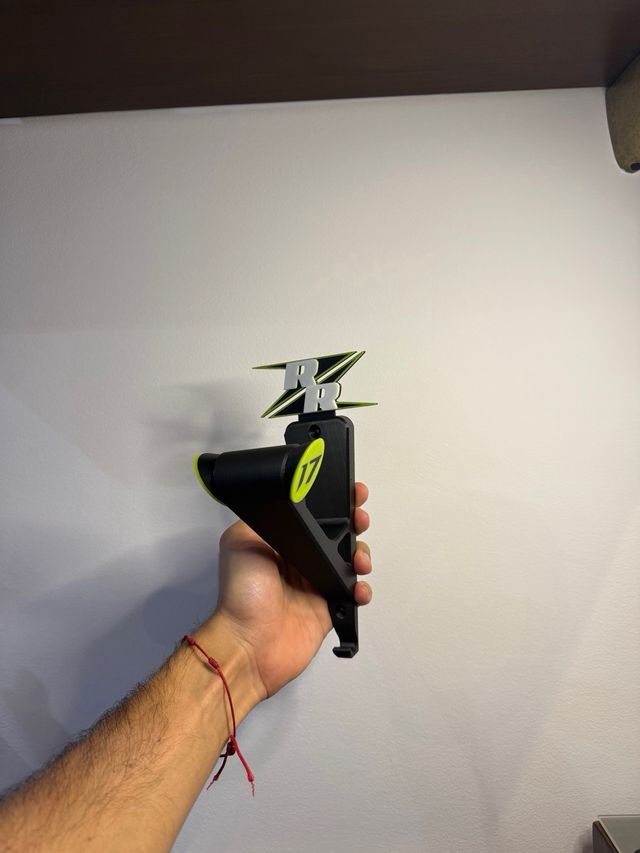 Soporte casco + percha Z900 SC Project