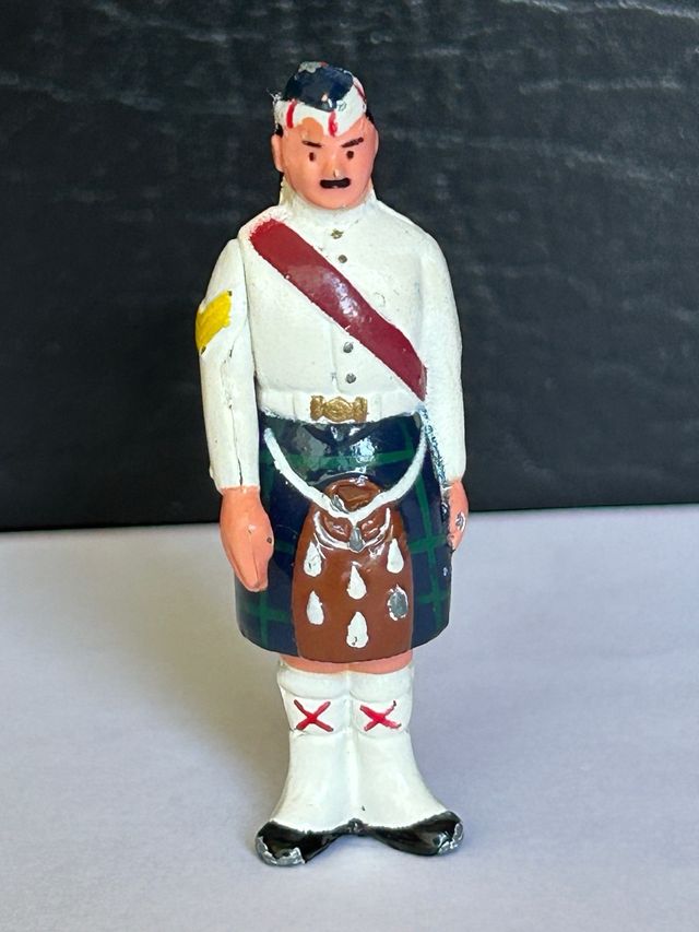 3 Miniaturas militares escocesas de plomo