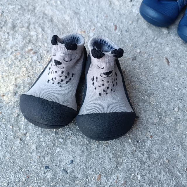 Zapatos Bebé Attipas - talla 20