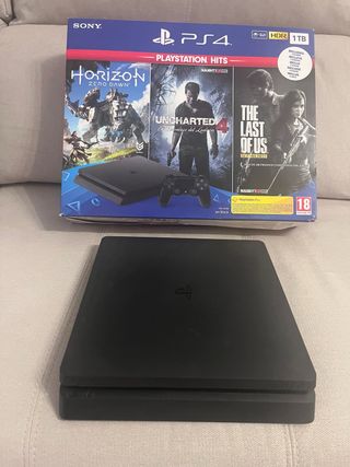 PS4 Slim (PlayStation 4) 1TB