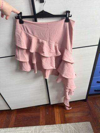 Falda Zara rosa M - volantes