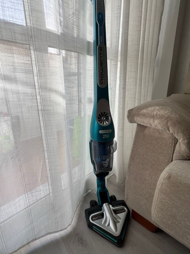 Rowenta Air Force Extreme Aspiradora escoba