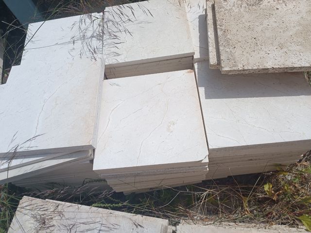 Losas Mármol Crema Marfil 40x40×2