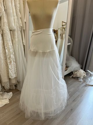 cancán blanco novia