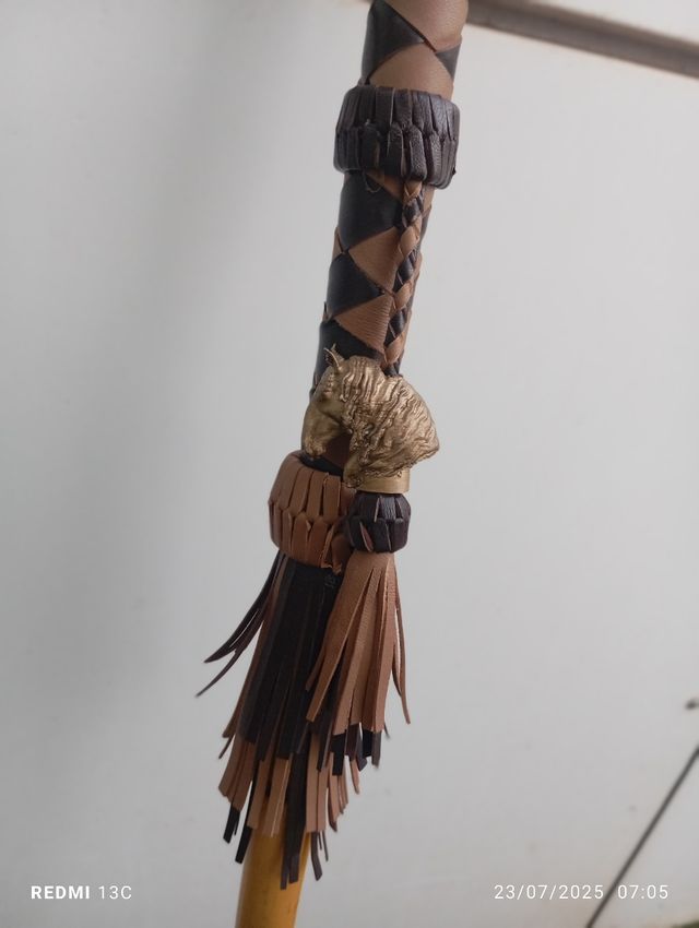 Cachaba artesanal con cabeza de caballo