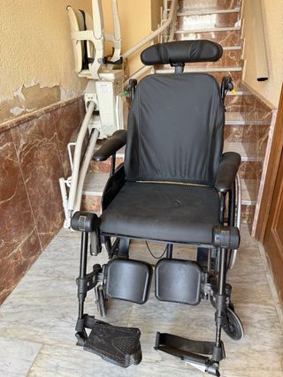silla de ruedas basculante