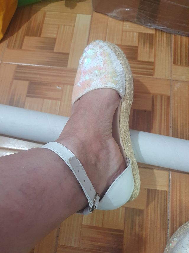 Sneakers bianche D&M con paillettes