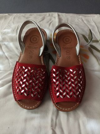 Sandalias Menorquinas Piel Roja Talla 38