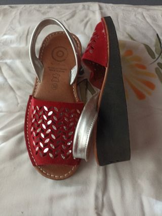 Sandalias Menorquinas Piel Roja Talla 38