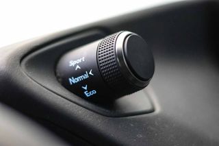 Lexus UX 2.0 250h Business