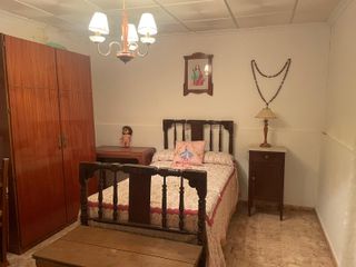 REF 25078- CASA EN ARGAMASILLA DE CALATRAVA