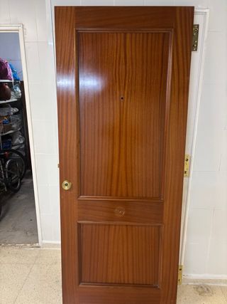 Puerta madera maciza exterior
