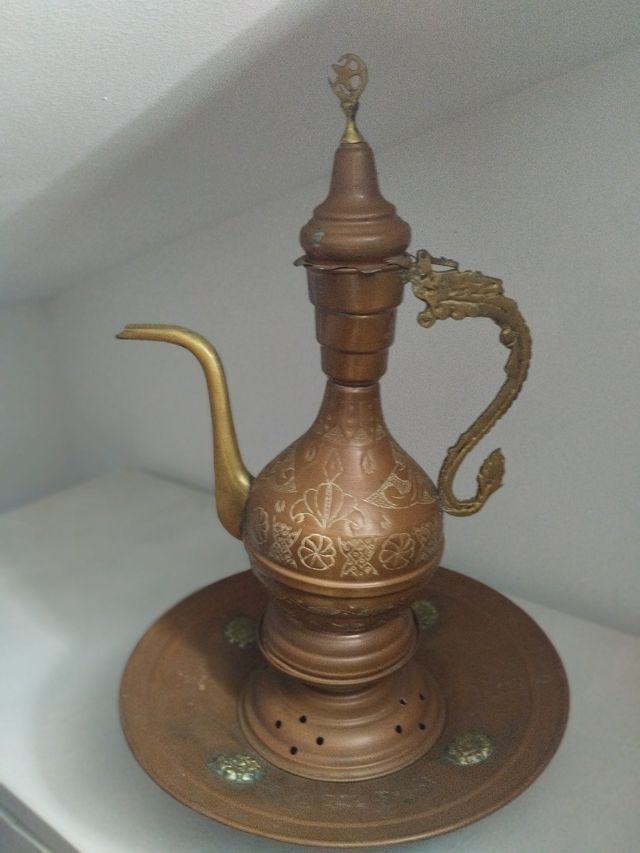 Jarrón cobre antiguo