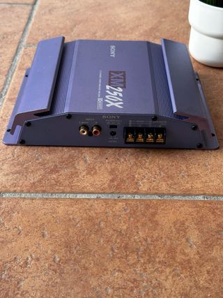 Sony XM-250X Amplificatore Auto Viola