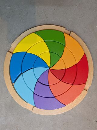 Circulo cromático de madera