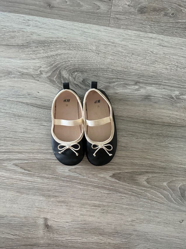 Merceditas niña HM talla 25