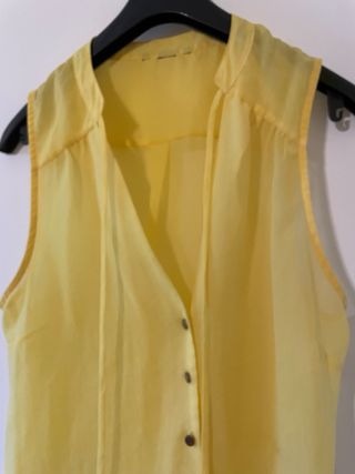 Blusa Amarilla - Gasa Sin Mangas
