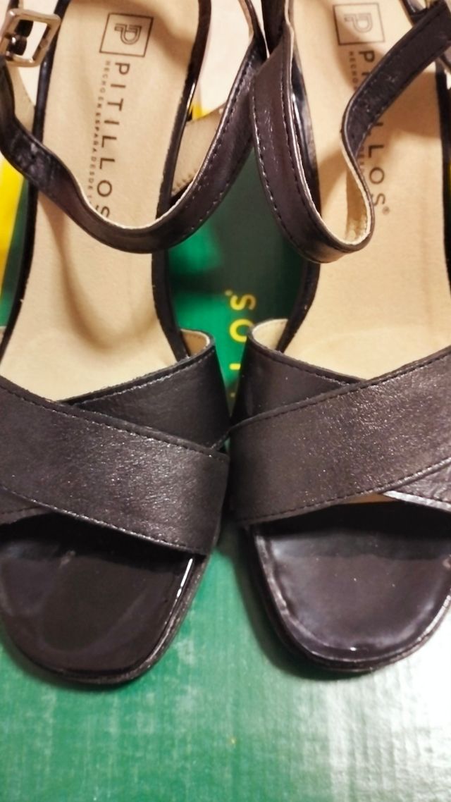 Sandalias Pitillos negras -talla 37
