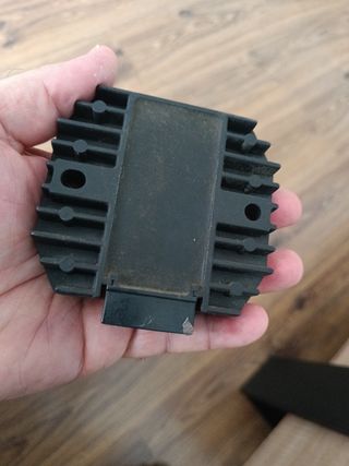 Regulador Yamaha Xenter 125