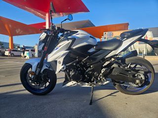 Suzuki GSX-S 750 - Motocicleta