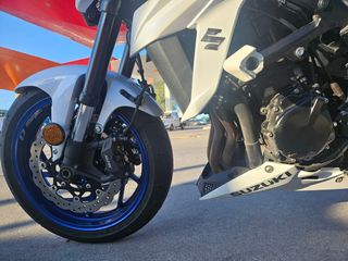 Suzuki GSX-S 750 - Motocicleta