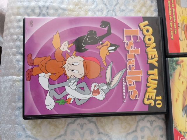 3 DVDs
Looney Tunes, Tom y Jerry, Disney
