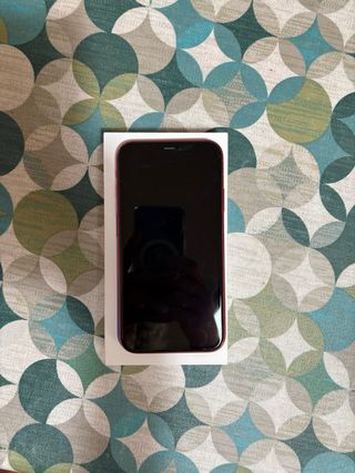 iPhone 11 rosso 128GB - Ottime condizioni