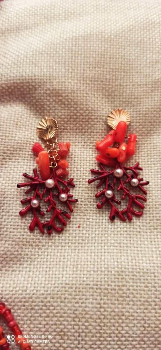 Collana e orecchini estivi arancio-rosso