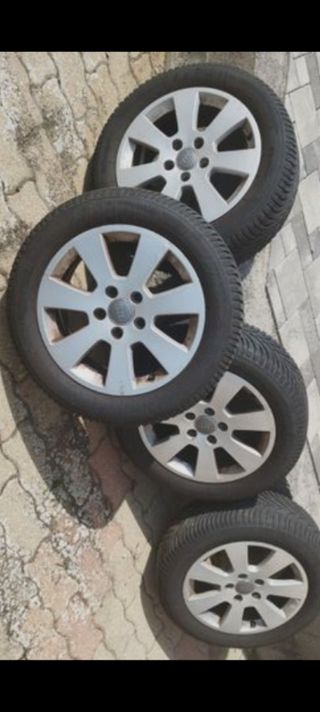 Llantas Audi A3 Sportback de serie con neumáticos