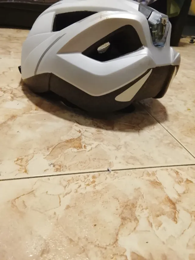 Casco bici/monopattino: perfetto stato taglia L