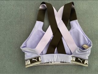 Top deportivo Puma morado