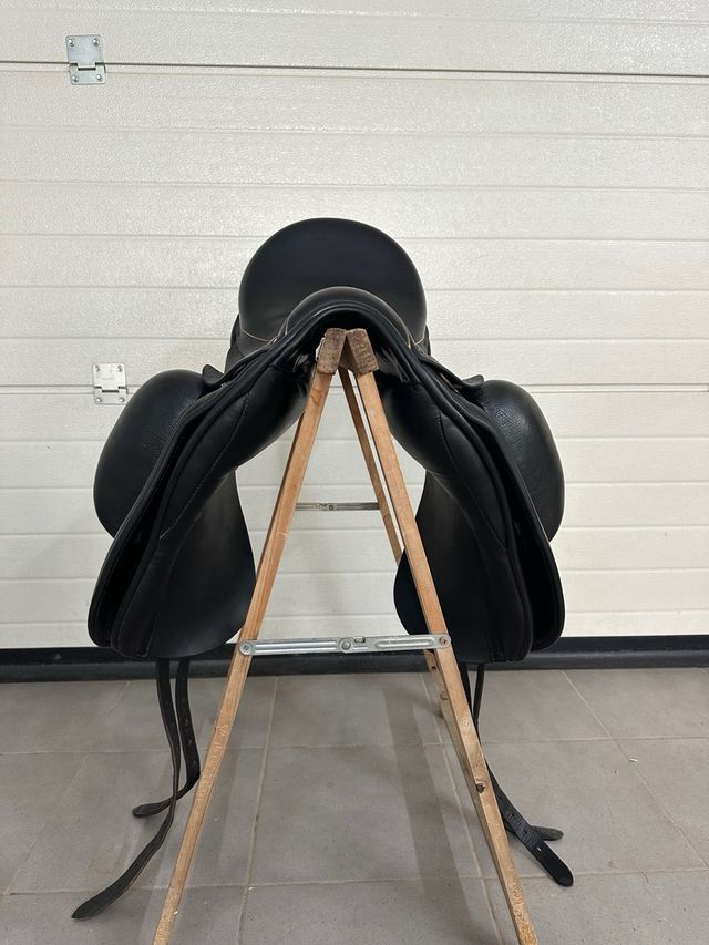 Montura Doma Clásica ZMS Paulara 17,5”