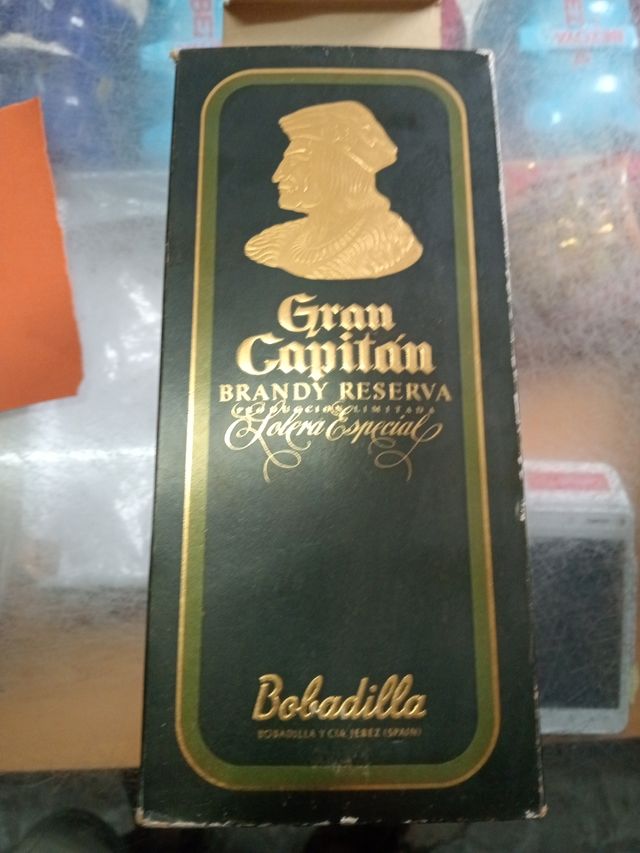 Caja de carton con sorpresa para colección 60años