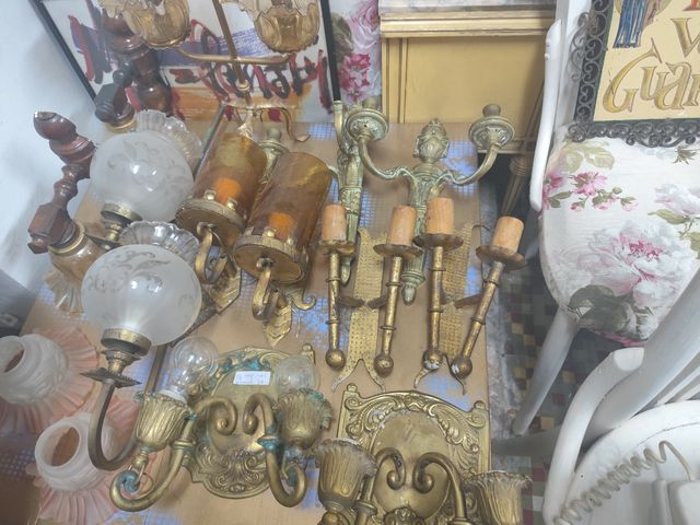 LámParas pared antiguas doradas