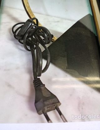 Lámpara escritorio vintage dorada