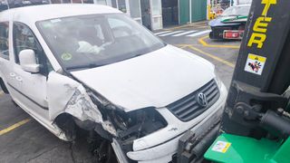 Despiece VW Caddy acristalada 1.9 TDI 105cv