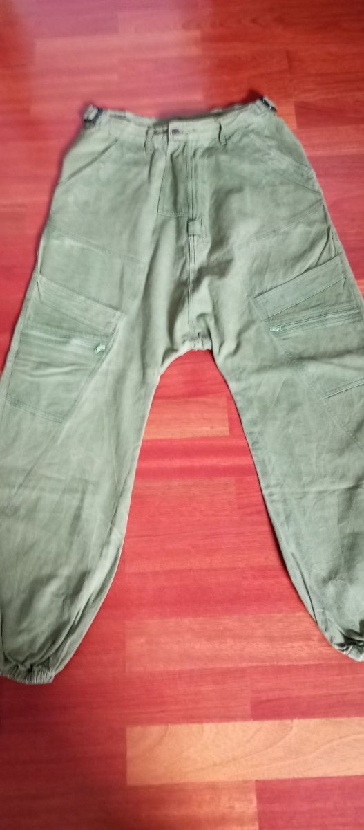 Pantalones Raw verde oliva