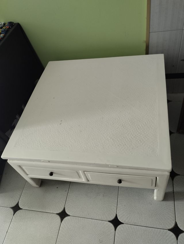 GRATIS/Liquidación -Mesa centro blanca mimbre-mad