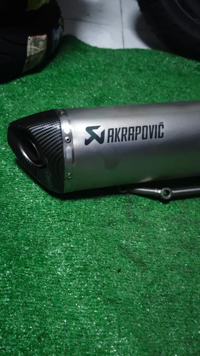 Escape akrapovic Xciting 400