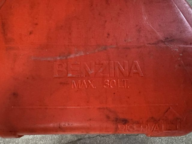 2 Depósitos gasolina Yamaha & Plastimo