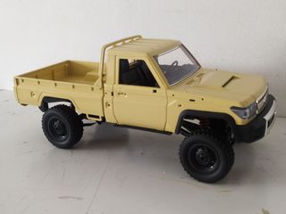 4x4 radiocontrol Toyota Land Cruiser MN82